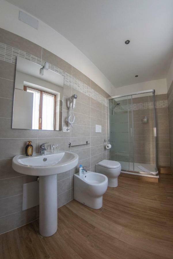 B&B Il Tramonto Pastrengo Ngoại thất bức ảnh